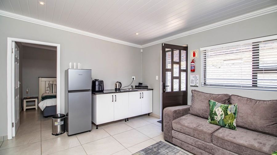 7 Bedroom Property for Sale in Knysna Central Western Cape